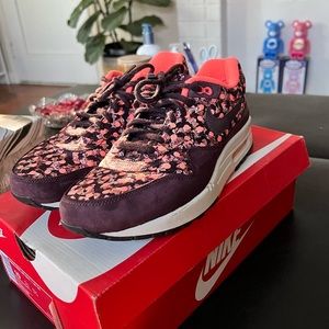 Nike Women’s Air Max 1